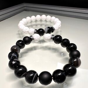 TRIDACNA SHELL + ONYX + AGATE STONES FENG SHUI  BRACELET Size 7” up to 7.5”SET 2